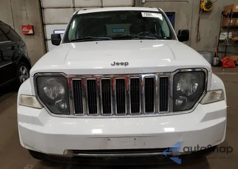 2012 Jeep Liberty Jet z USA, uszkodzony, nr VIN 1C4PJMFK4CW186736